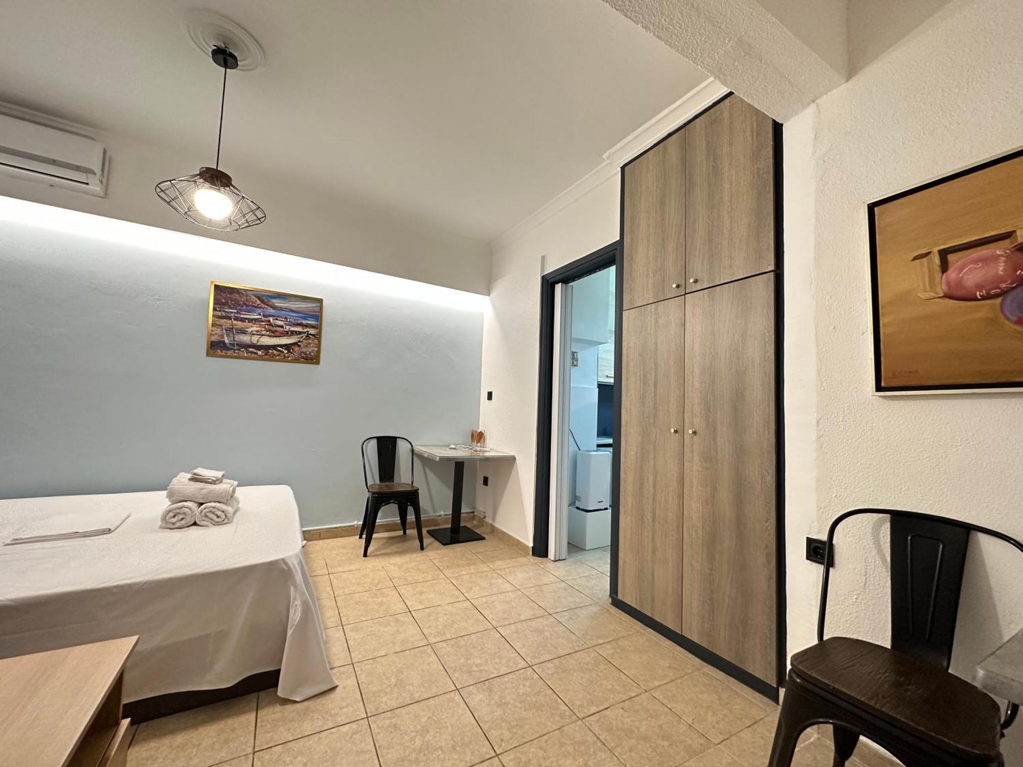 Aretousas Apartment เอเธนส์ ภายนอก รูปภาพ