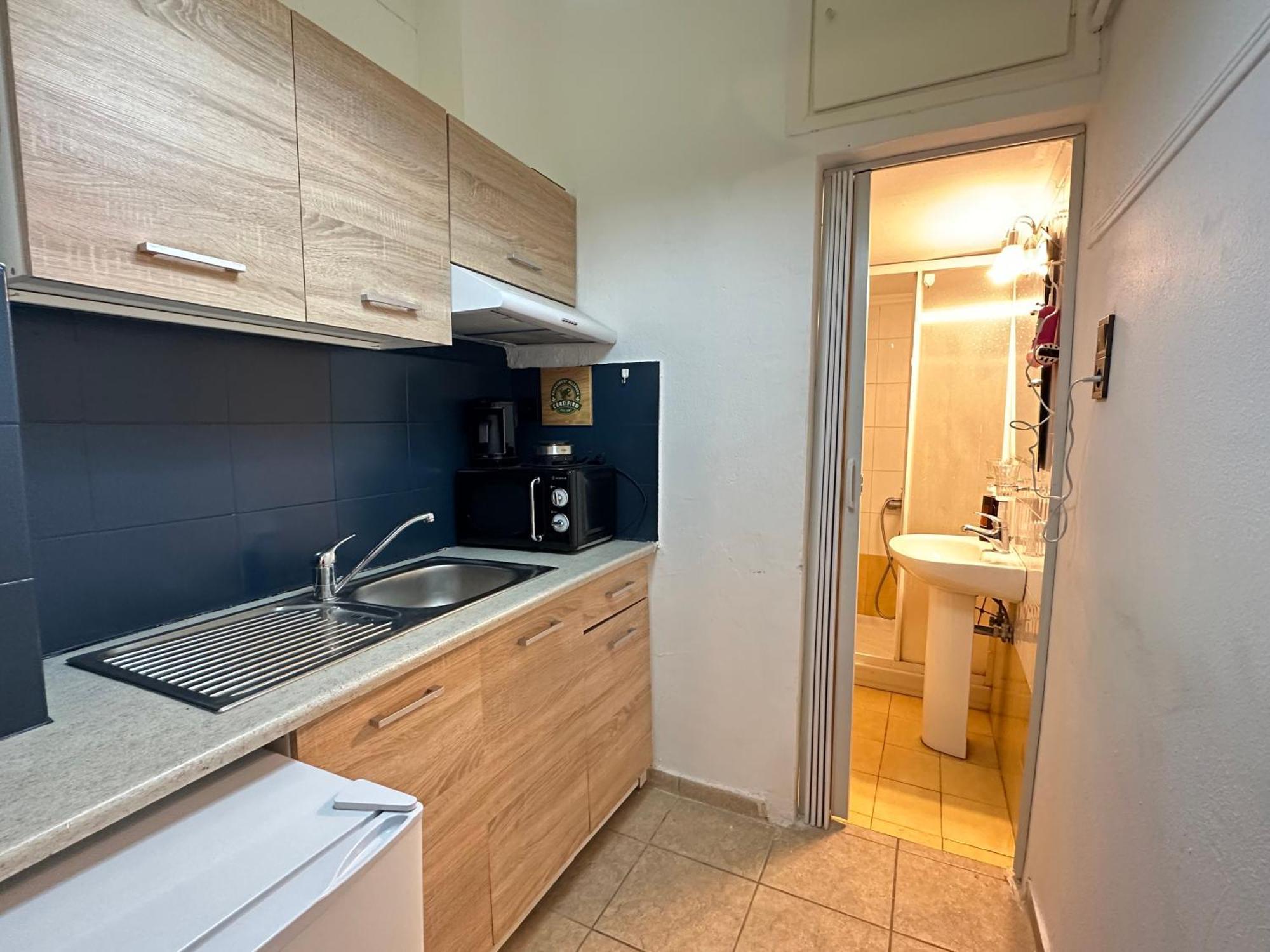 Aretousas Apartment เอเธนส์ ภายนอก รูปภาพ